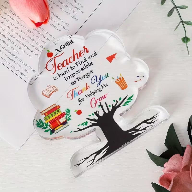A great teacher is hard to find cloud-shaped acrylic desk plaque with wooden stand