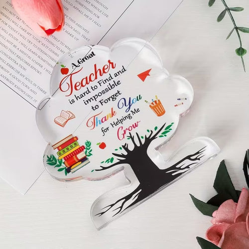 A great teacher is hard to find cloud-shaped acrylic desk plaque with wooden stand